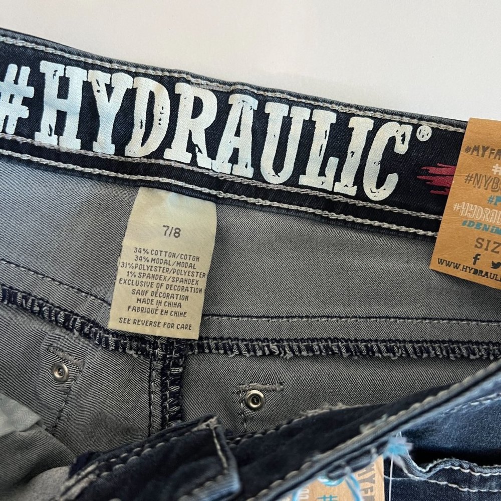 Hydraulic Lola Curvy Jeans - Picture 5 of 11